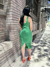 Load image into Gallery viewer, Ivy Dress
